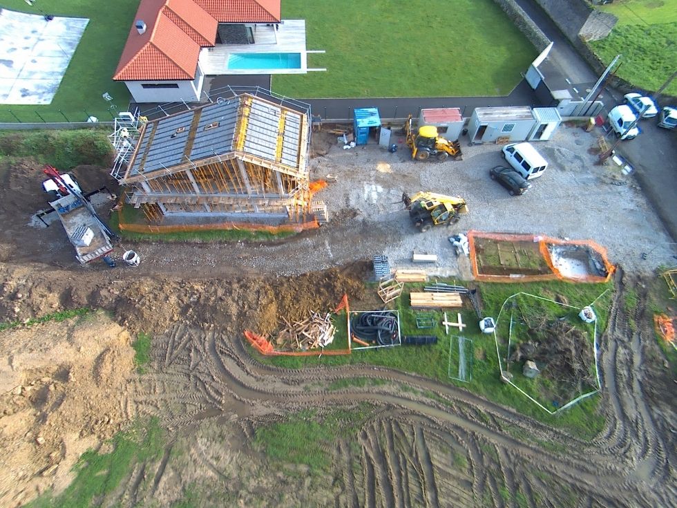 Vivienda-eficiente-Gijon-aerea-construccion (1)